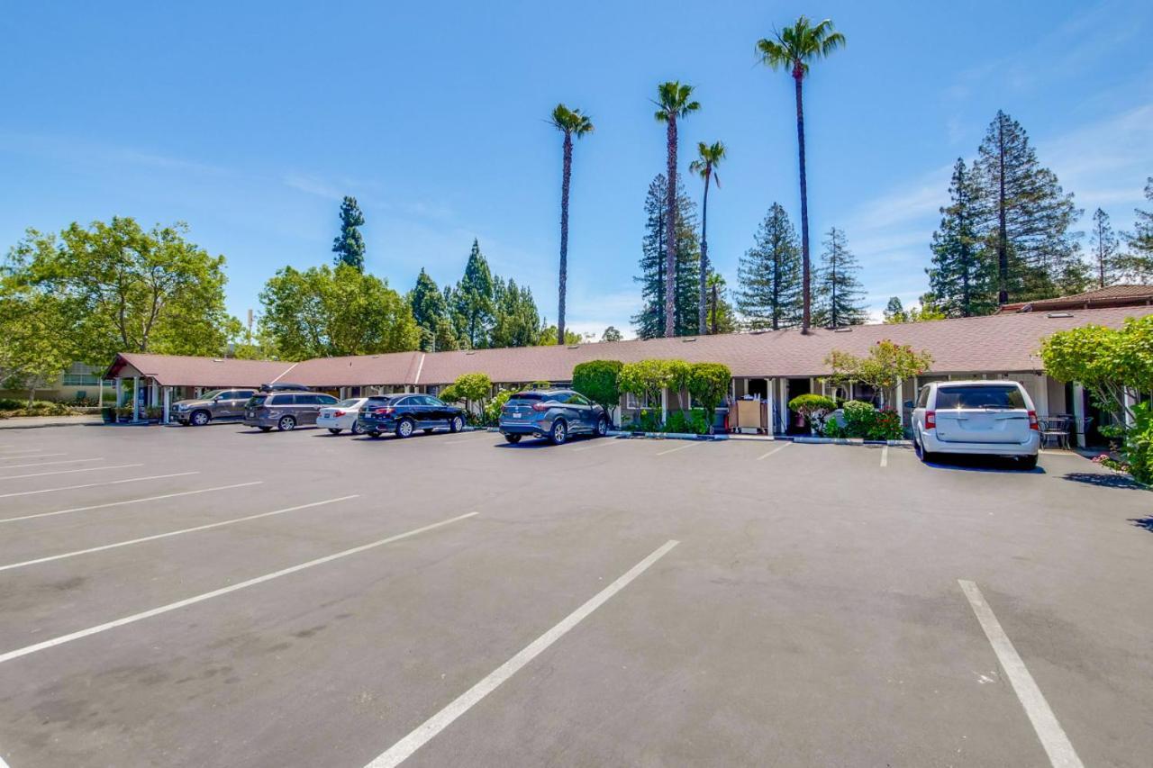 Americas Best Value Inn - Sky Ranch Palo Alto Bagian luar foto