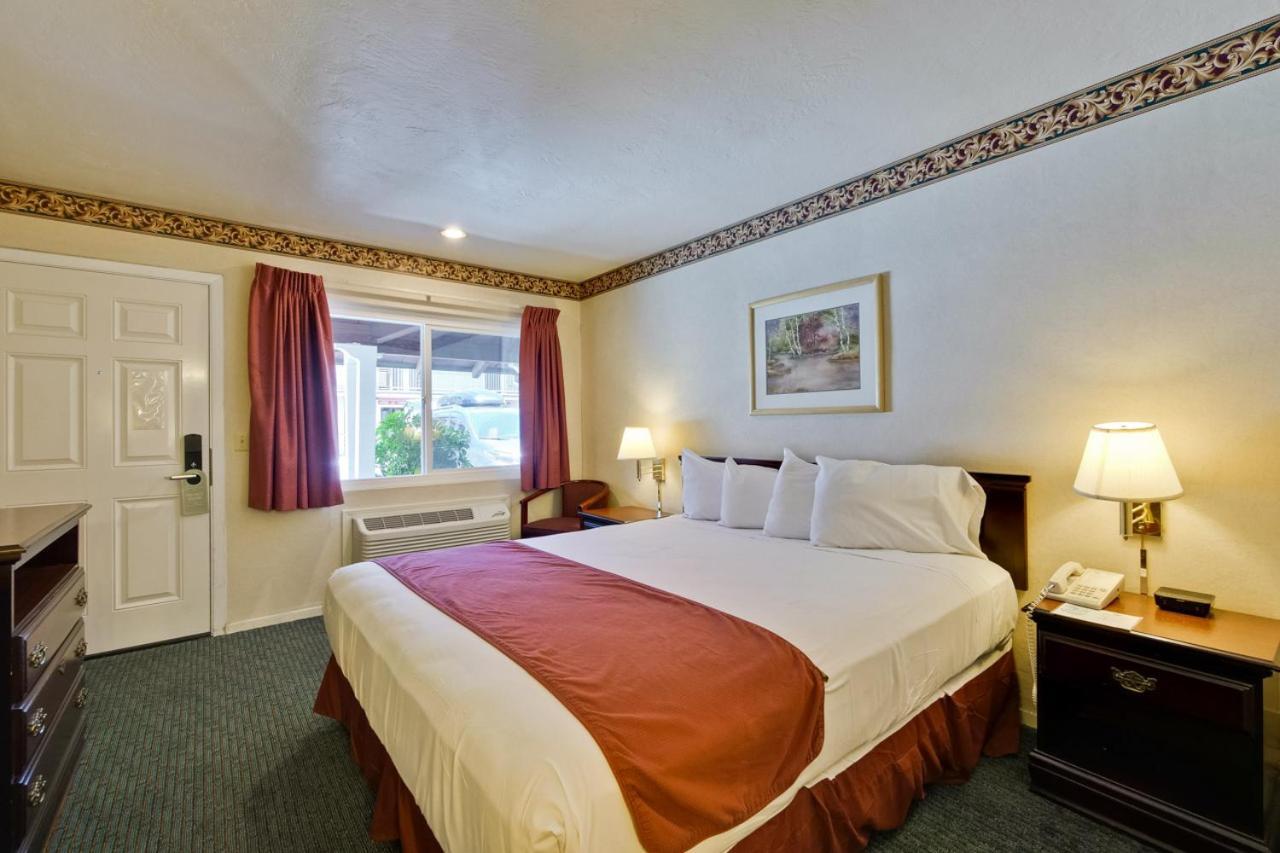 Americas Best Value Inn - Sky Ranch Palo Alto Bagian luar foto